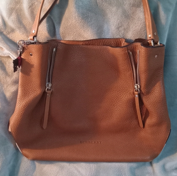 Burberry Maidstone Leather Tote Bag - Picture 2 of 14